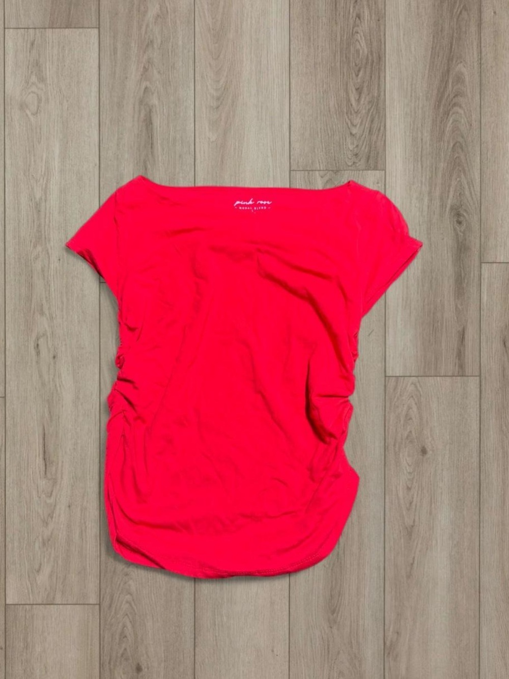 Red Side-Ruched Short Sleeve Top